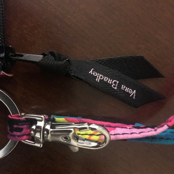 Vera Bradley zip ID lanyard - Picture 4 of 12